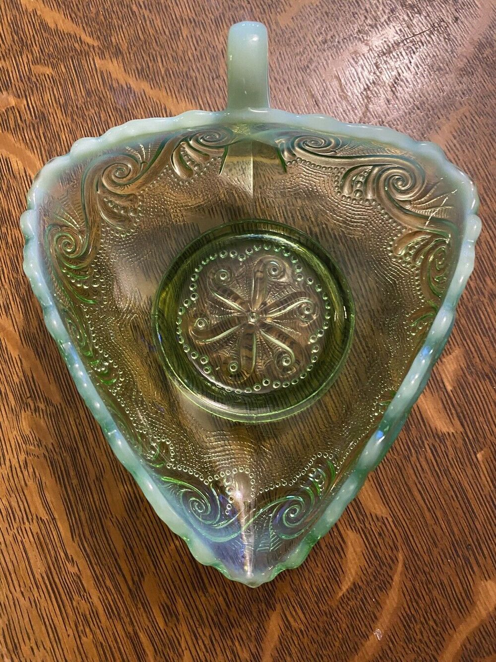Antique 1906 EAPG Northwoods Green Opalescent Triangular Knappy Dish